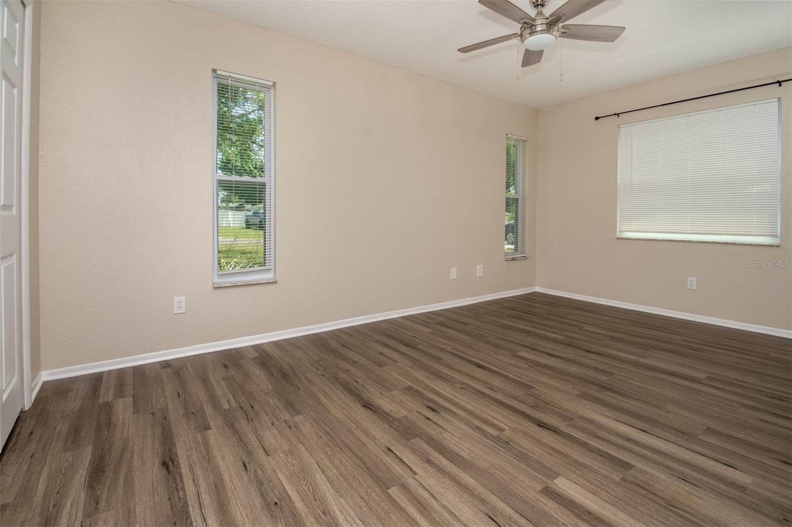 1531 VALENCIA STREET — photo 15 of 25