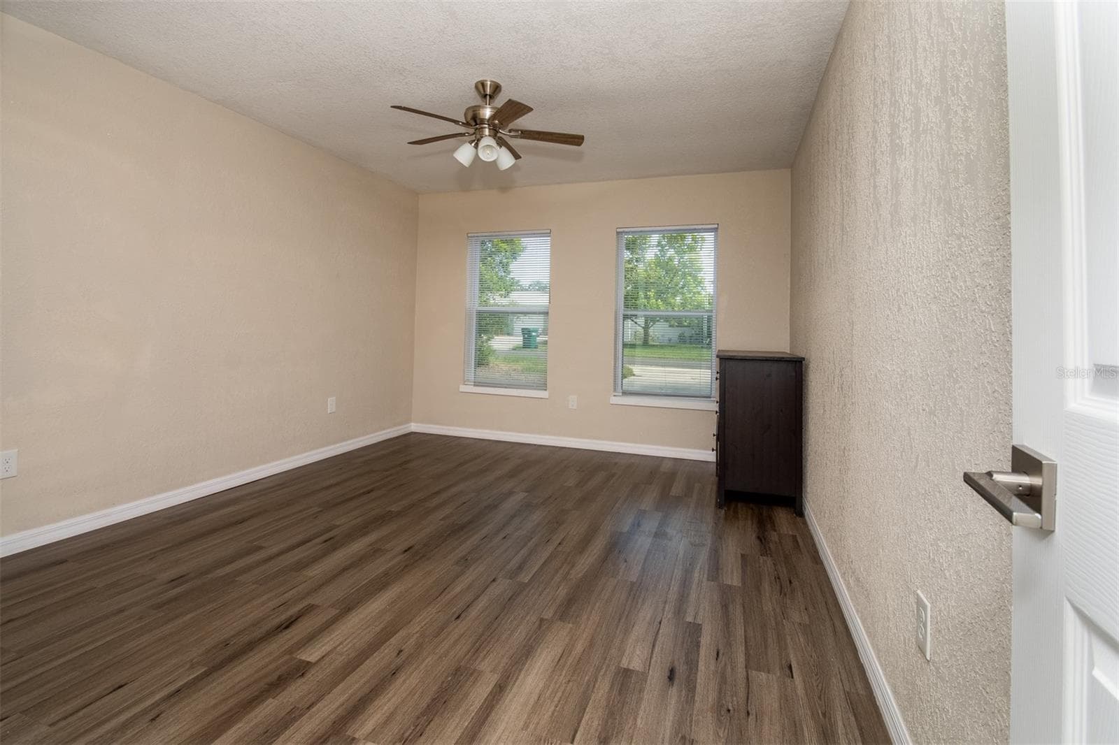 1531 VALENCIA STREET — photo 10 of 25