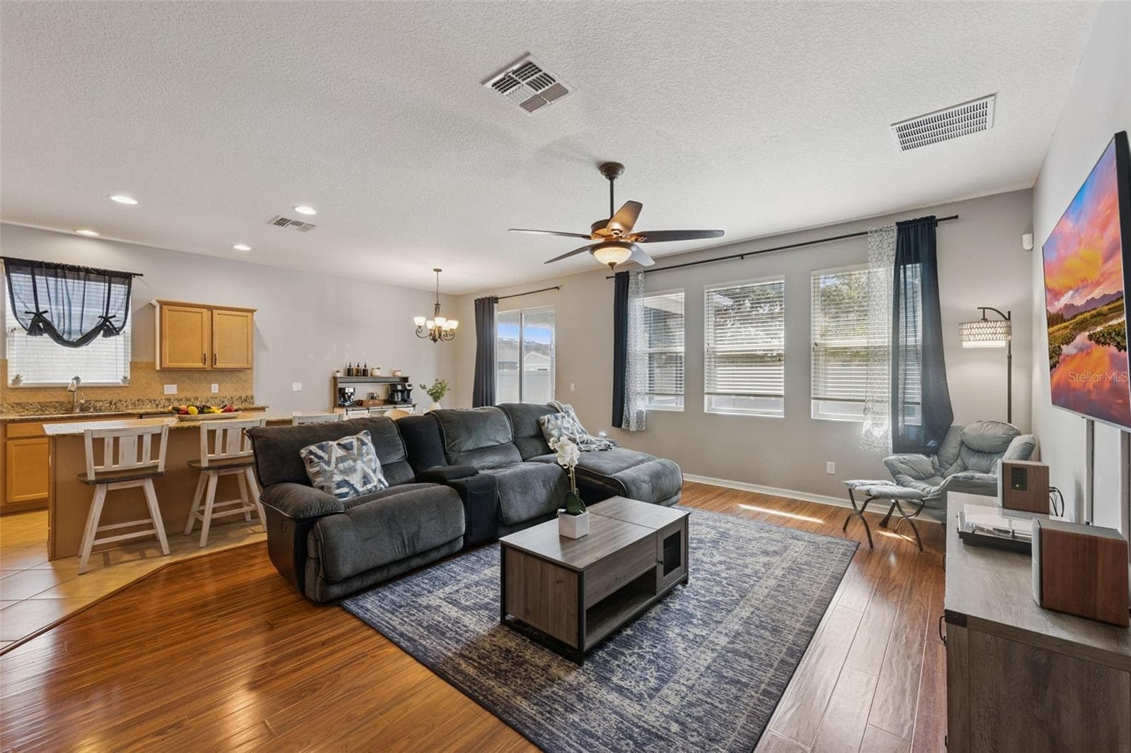 3809 ENCHANTMENT LANE — photo 9 of 39
