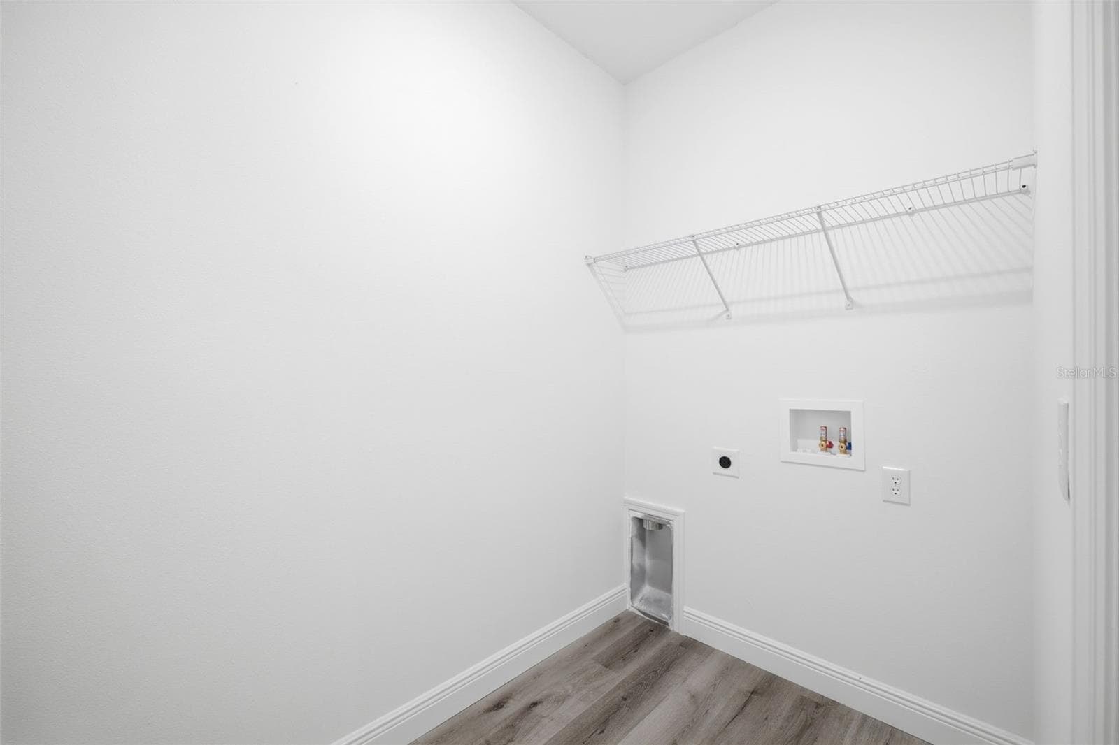 3428 CUSHION DRIVE — photo 17 of 28