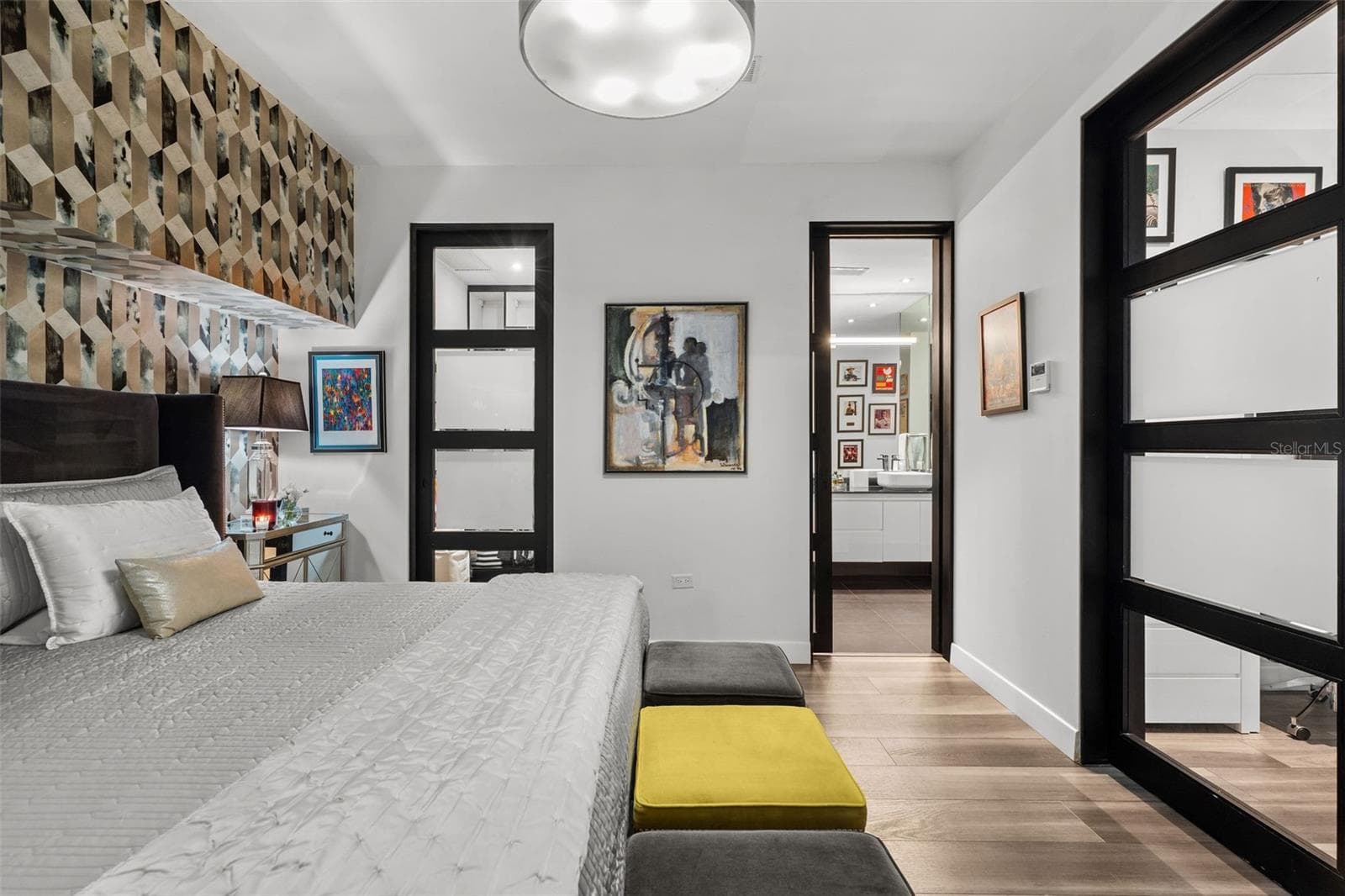 25 LUIS MUNOZ RIVERA — photo 14 of 24