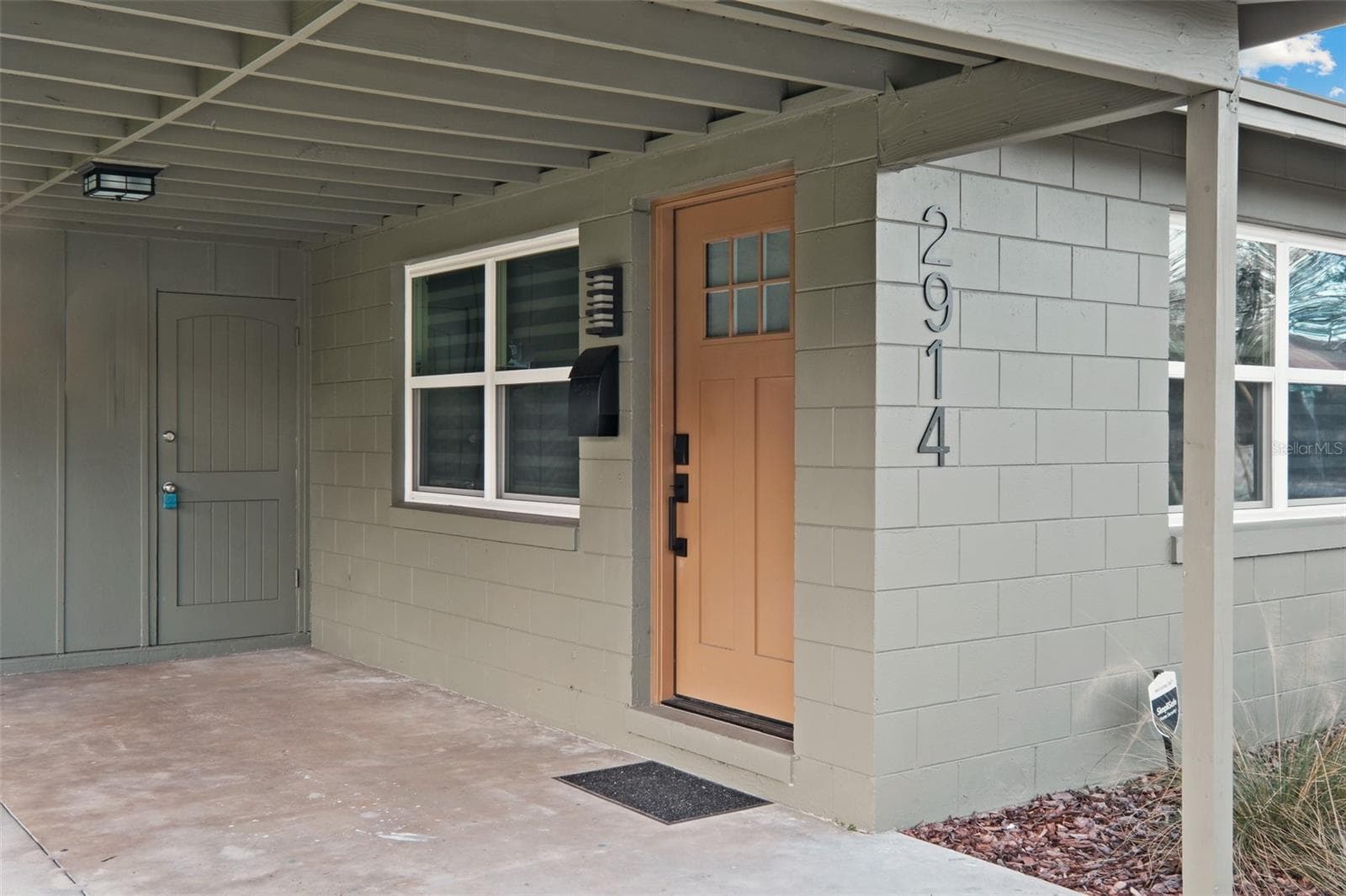 2910 DADE AVENUE — photo 4 of 39