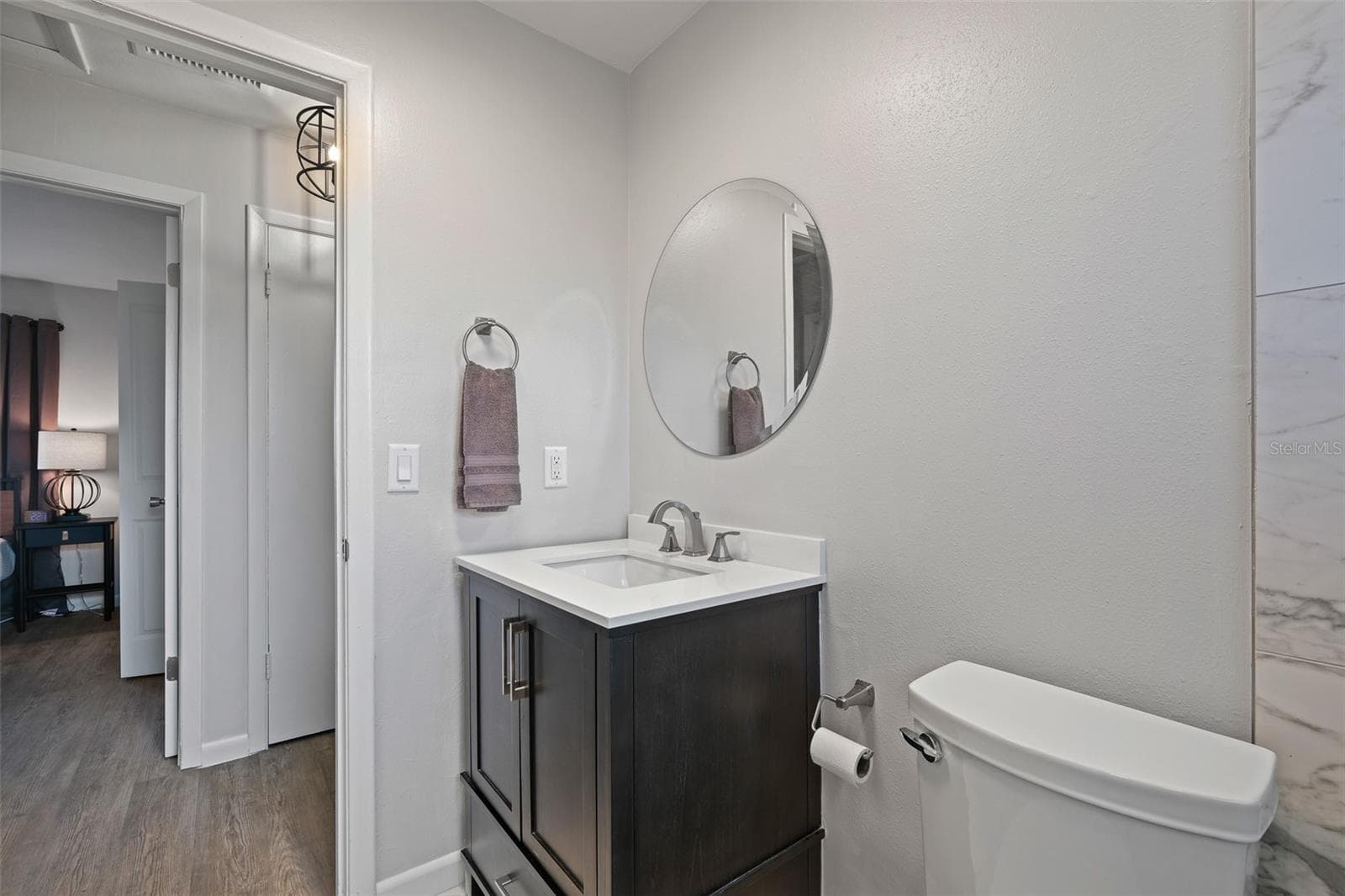 2910 DADE AVENUE — photo 37 of 39