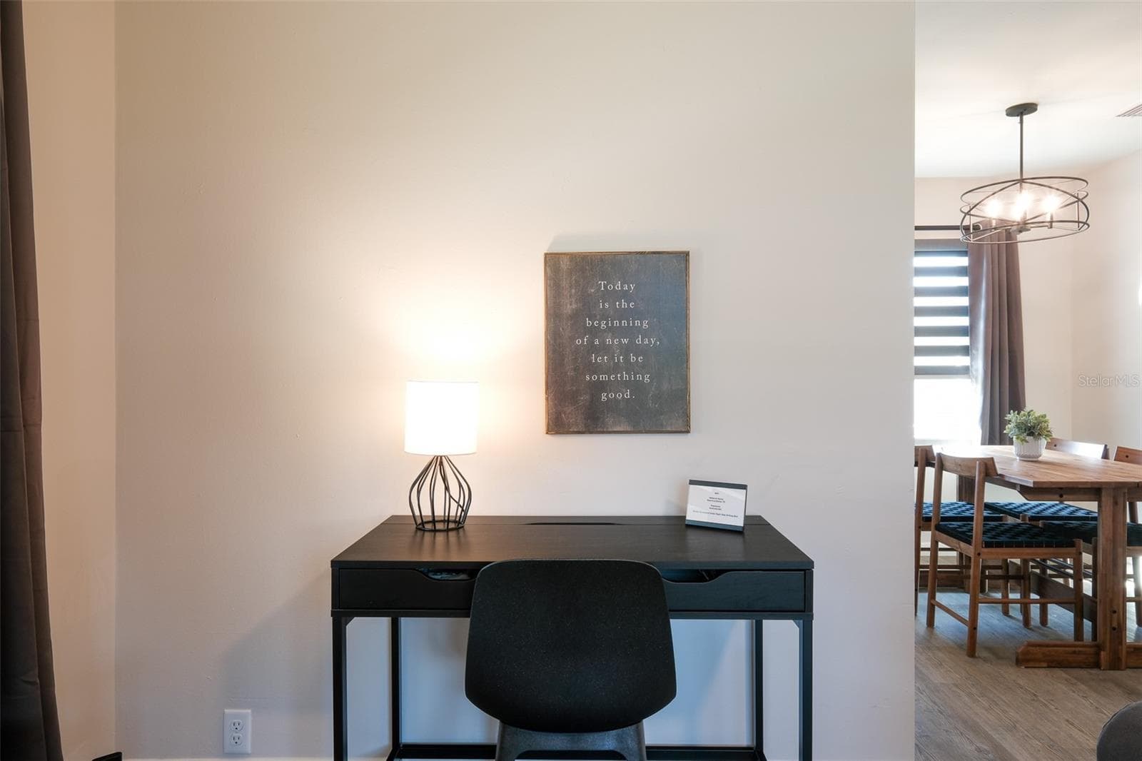2910 DADE AVENUE — photo 33 of 39