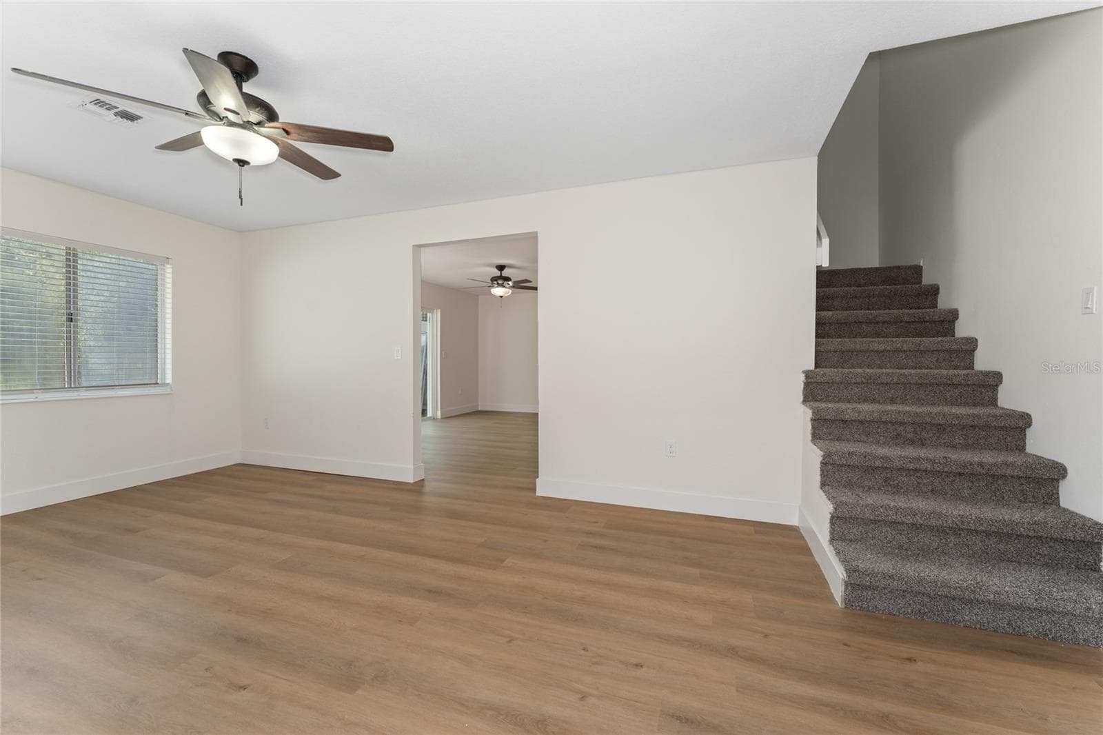 1457 MARIGOLD DRIVE — photo 4 of 28