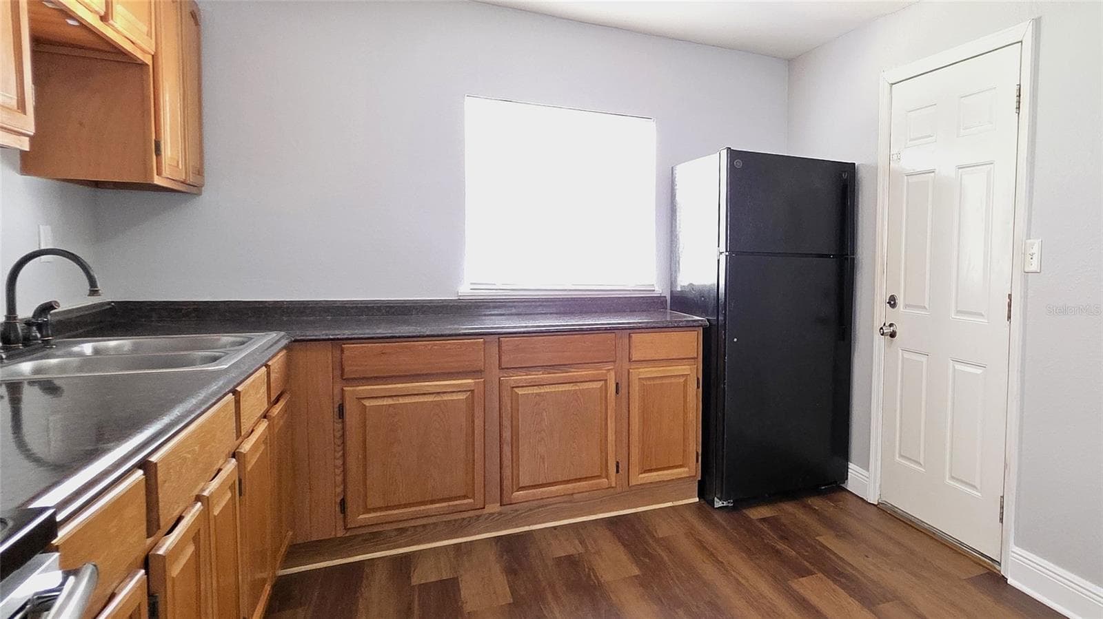 4110 LEONARD STREET — photo 10 of 48