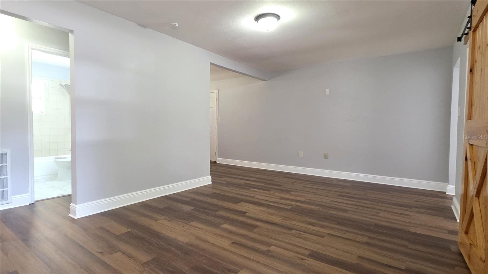 4110 LEONARD STREET — photo 15 of 48