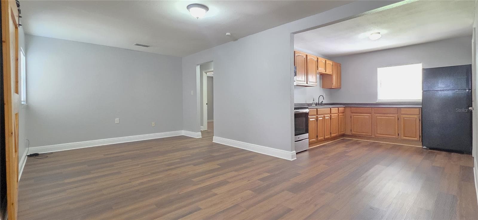 4110 LEONARD STREET — photo 3 of 48