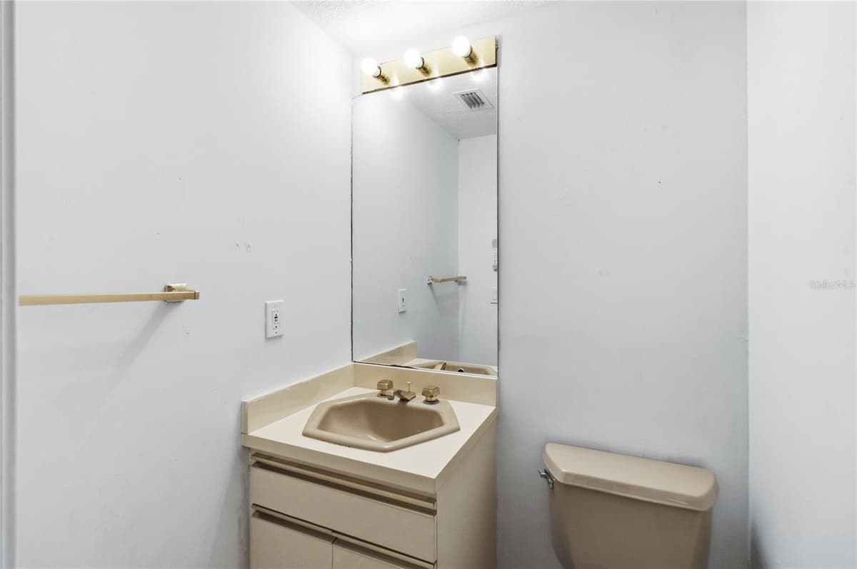 593 DUNMAR CIRCLE — photo 46 of 67