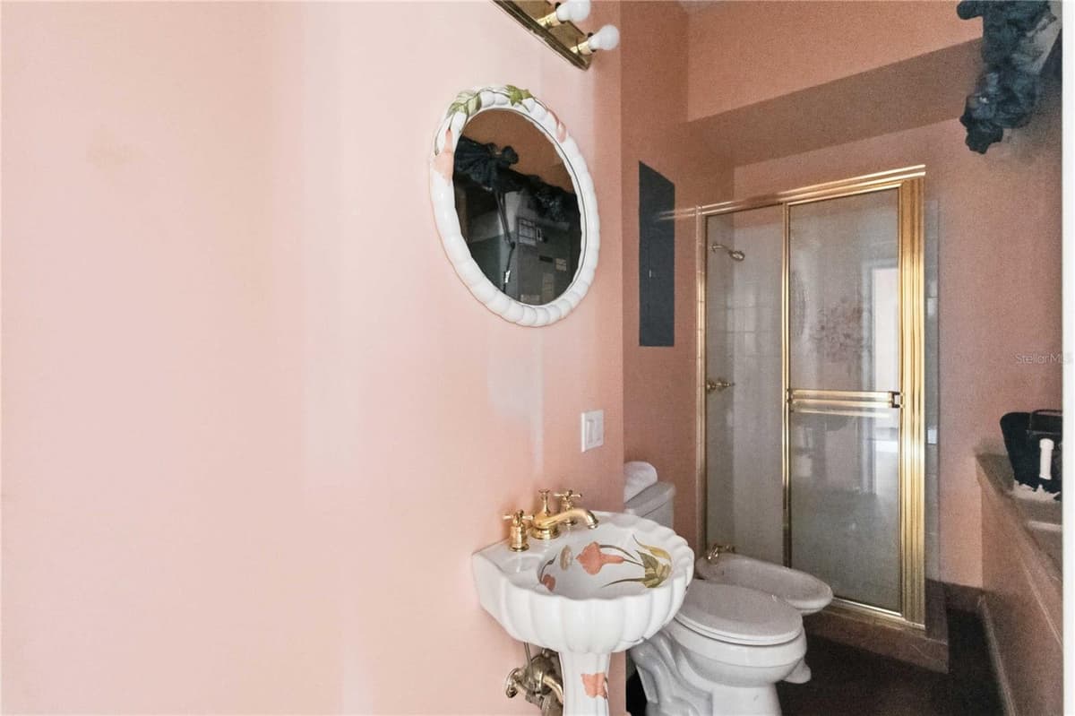 593 DUNMAR CIRCLE — photo 37 of 67