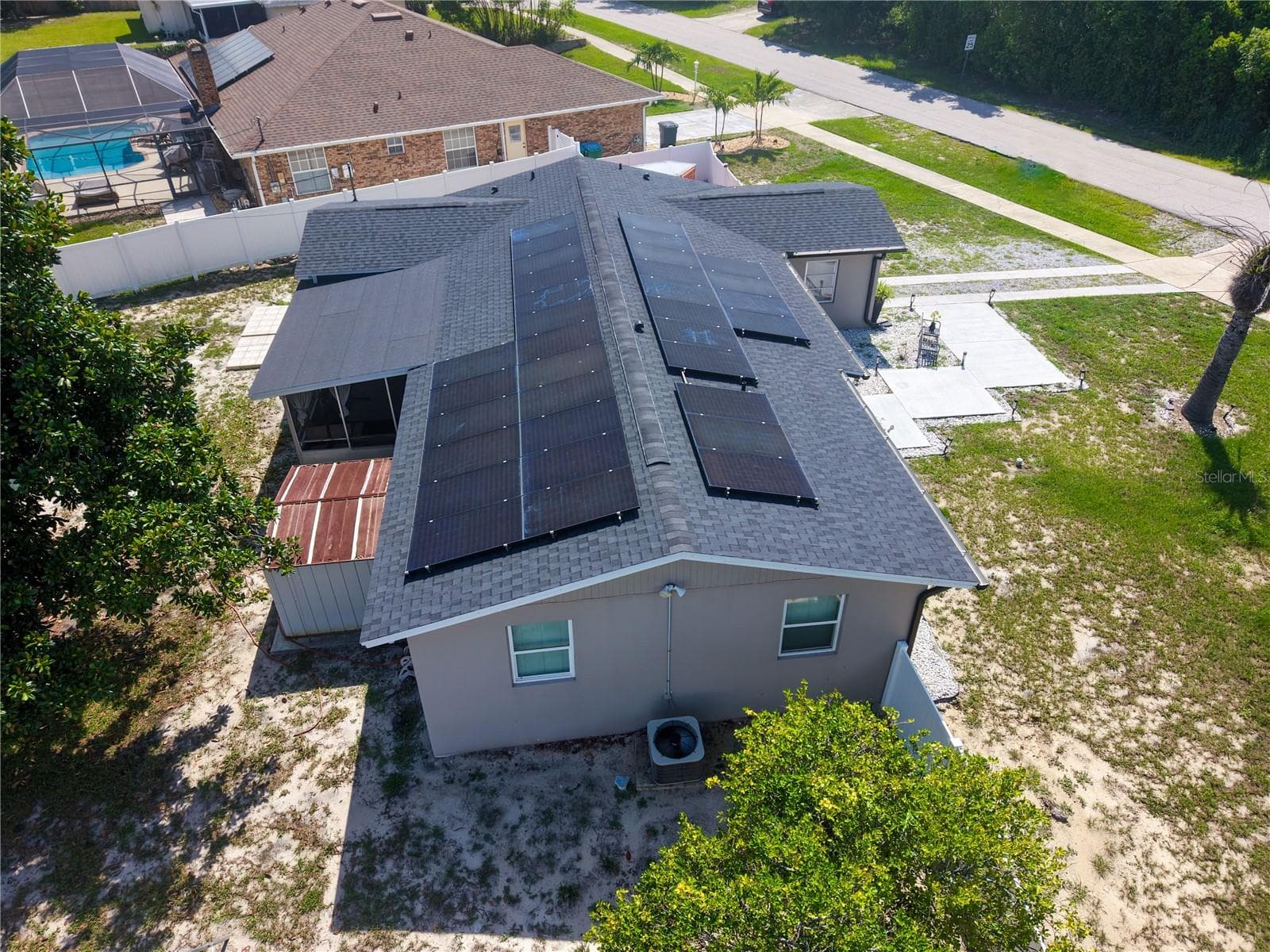 2067 BARLINGTON DRIVE — photo 36 of 41
