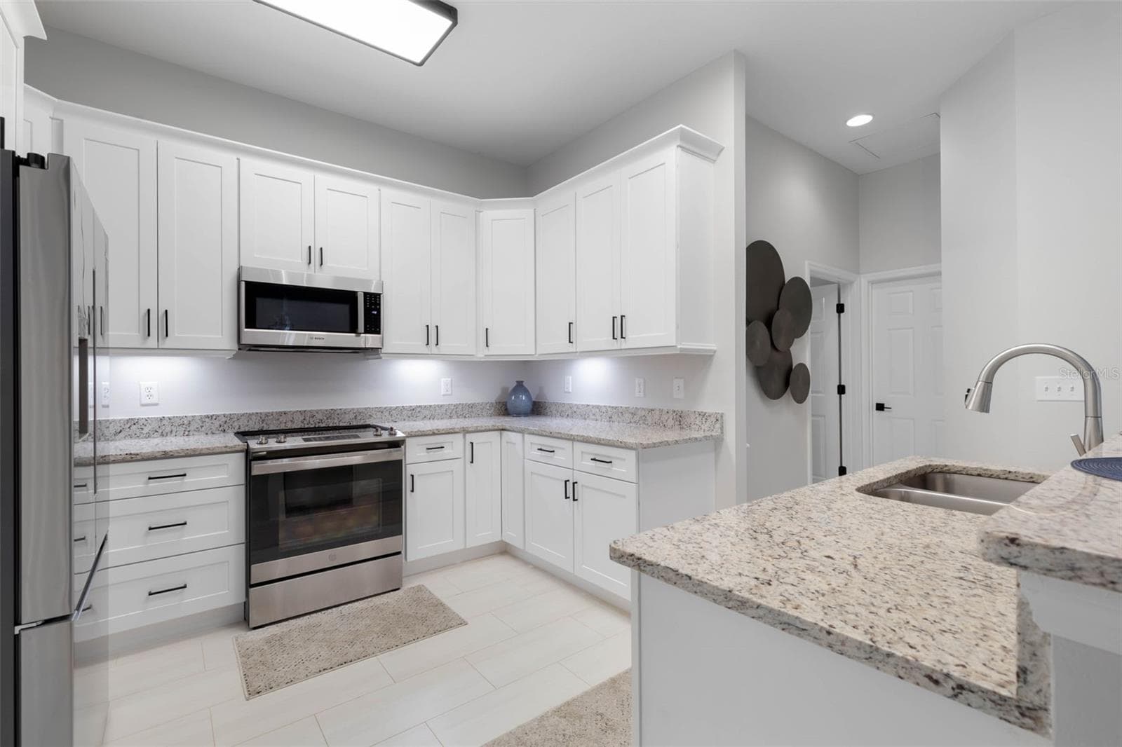 1117 HANSBERRY COURT — photo 11 of 57