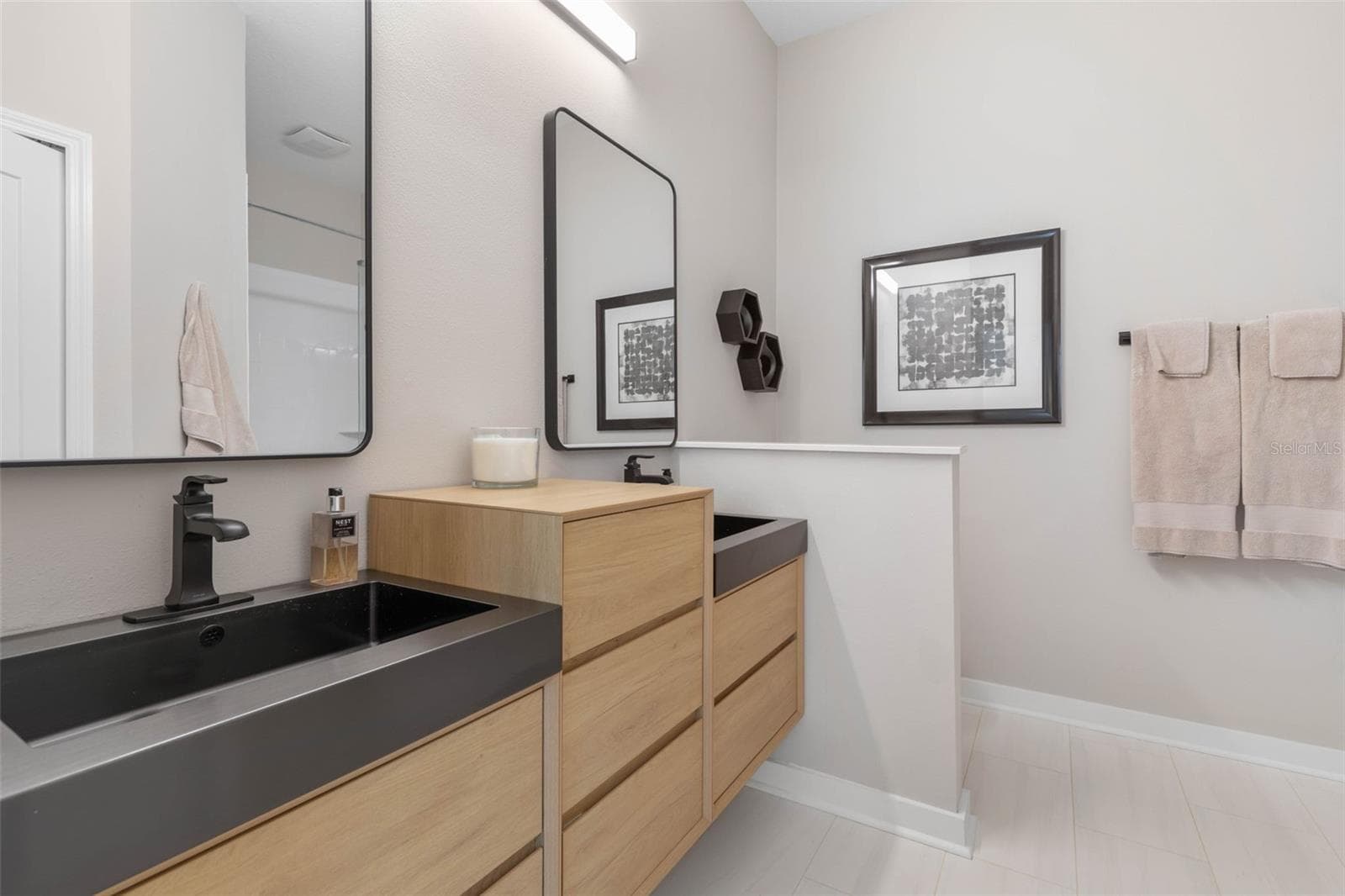 1117 HANSBERRY COURT — photo 19 of 57