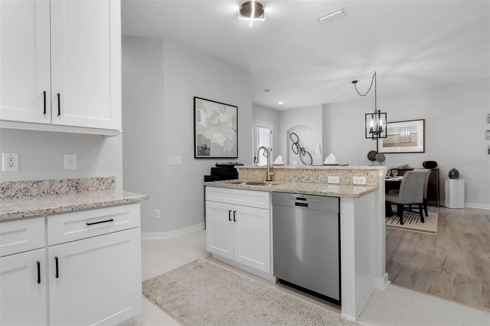 1117 HANSBERRY COURT — photo 16 of 57