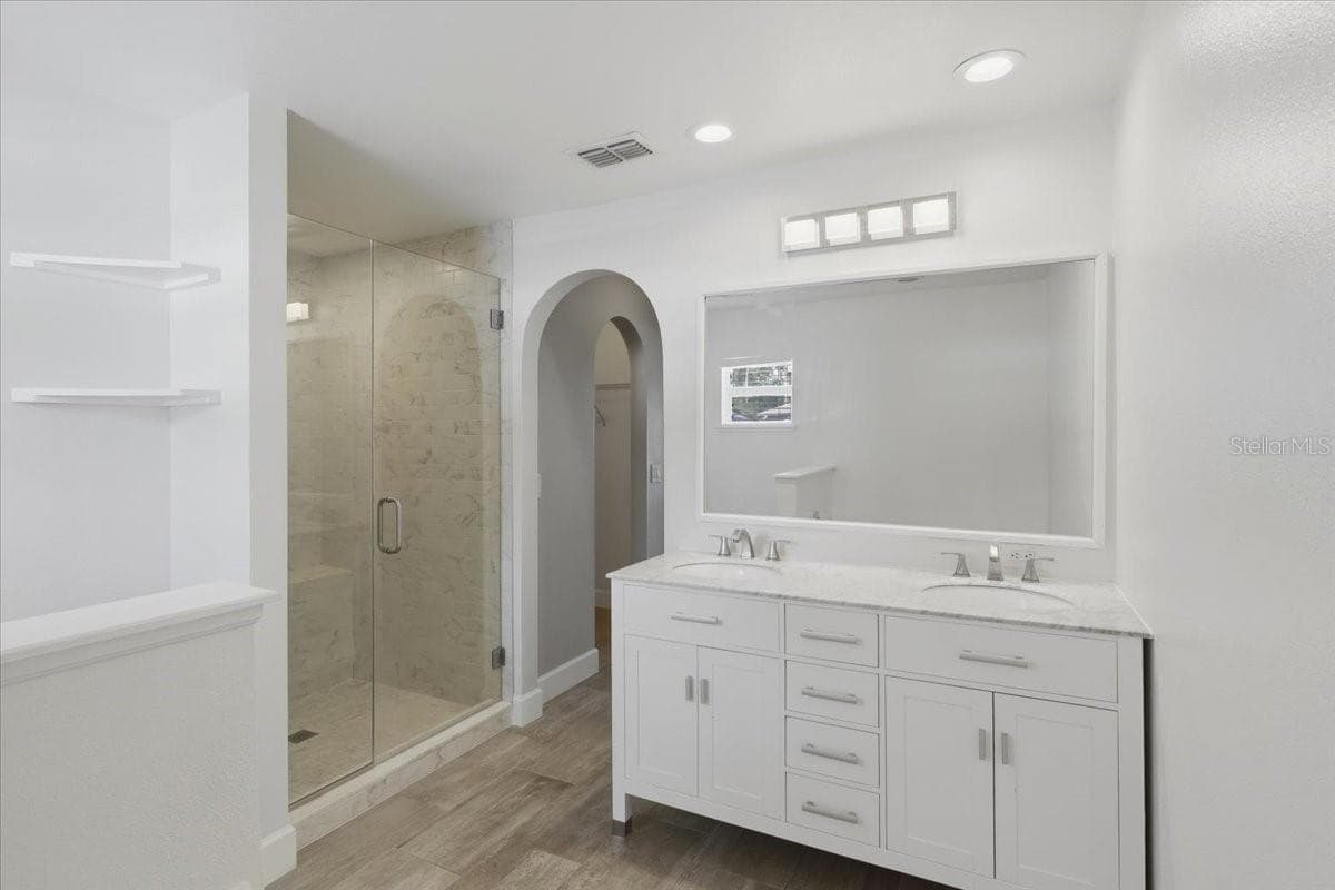 41 ZEPHYR LILY TRAIL — photo 34 of 61