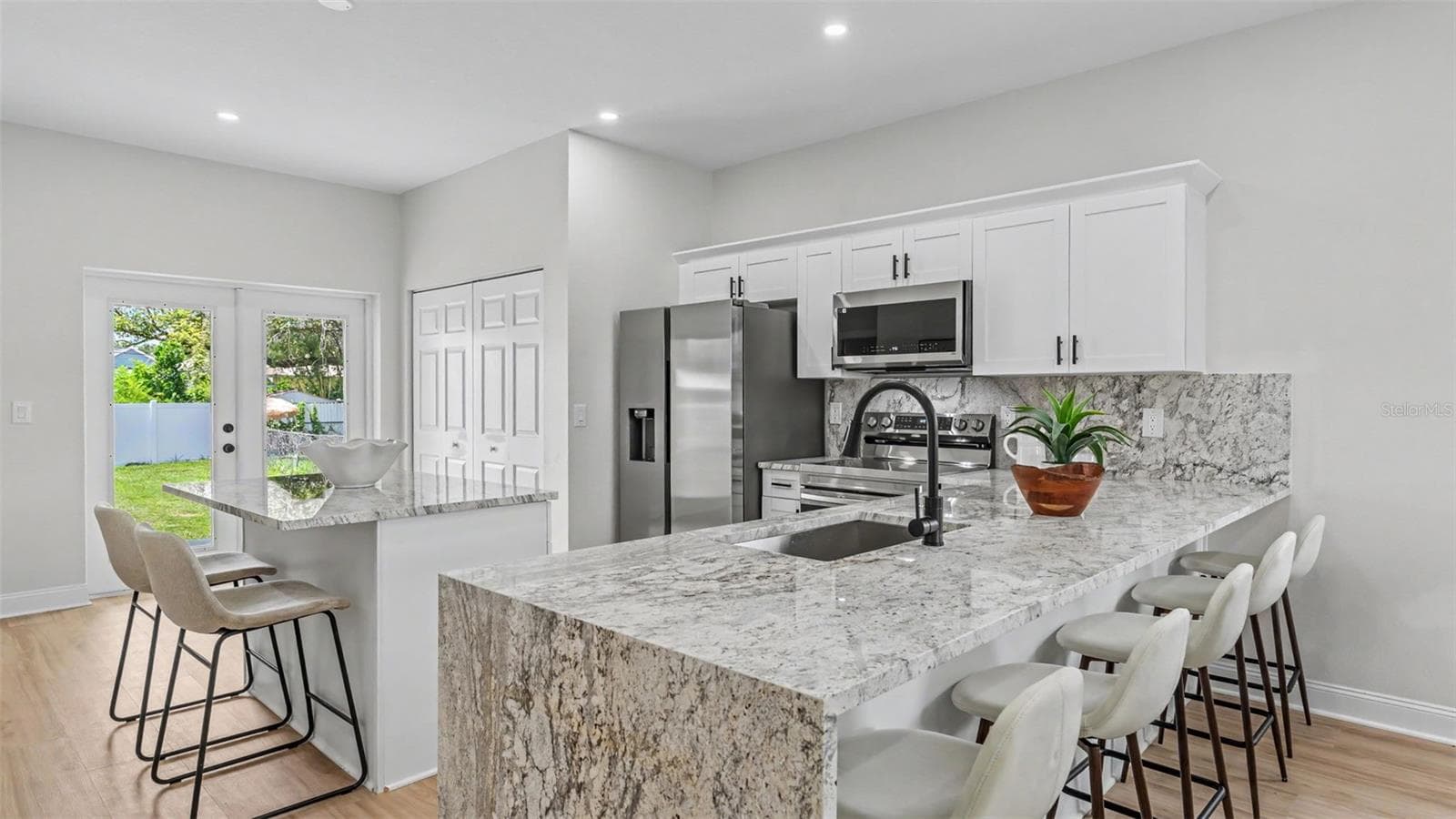 1305 PARKER STREET — photo 8 of 38