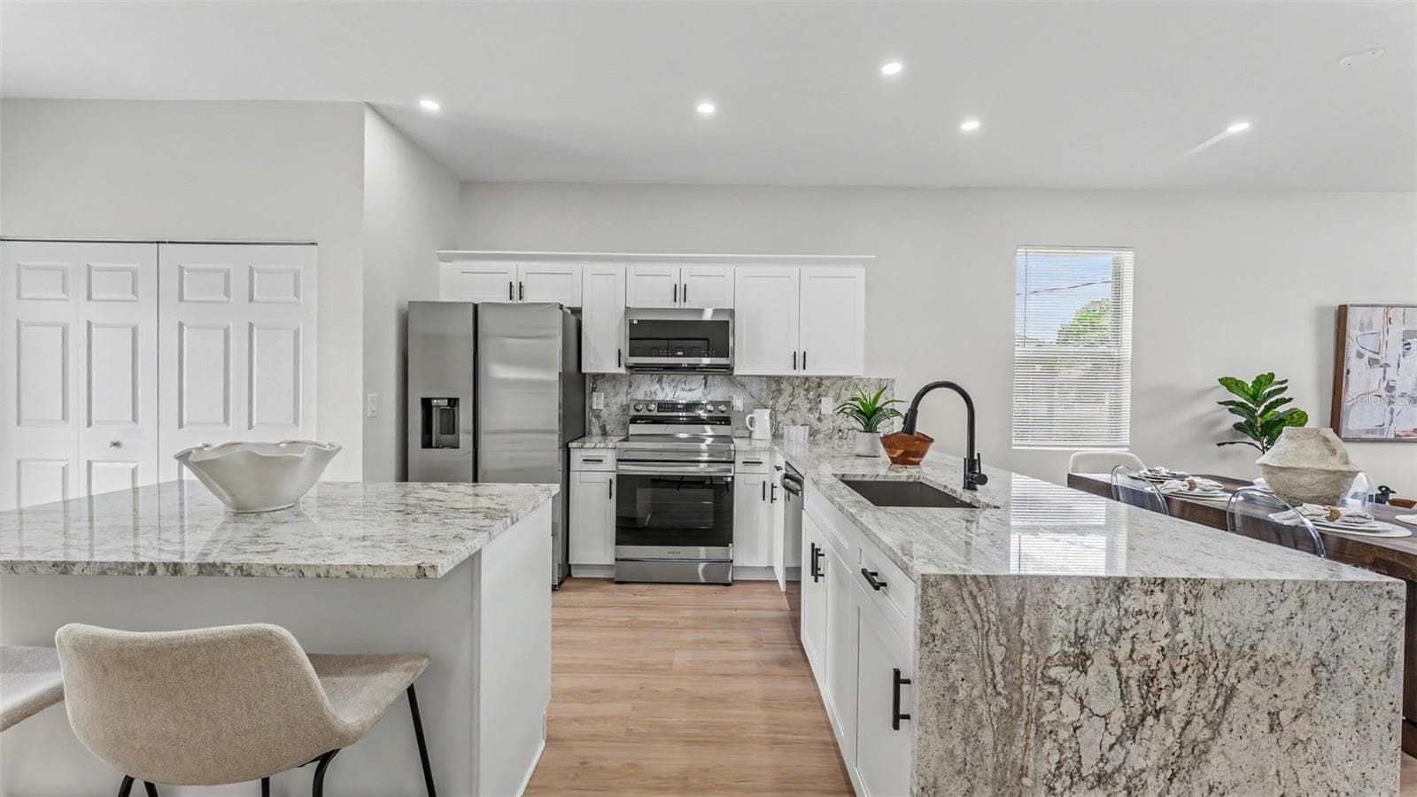 1305 PARKER STREET — photo 9 of 38