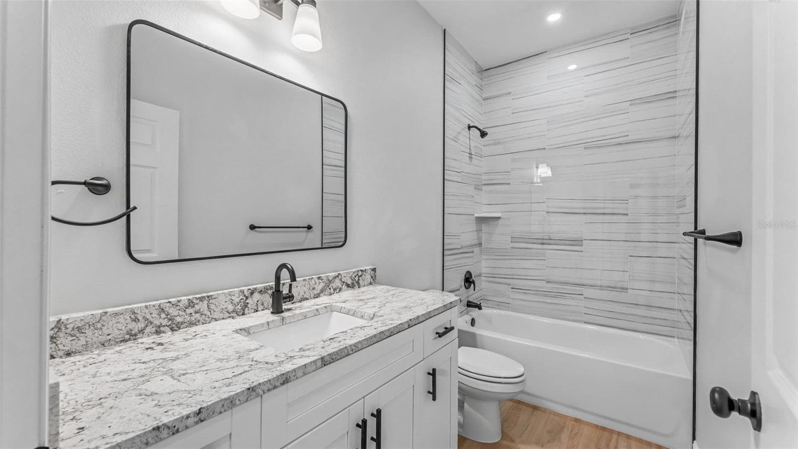 1305 PARKER STREET — photo 25 of 38
