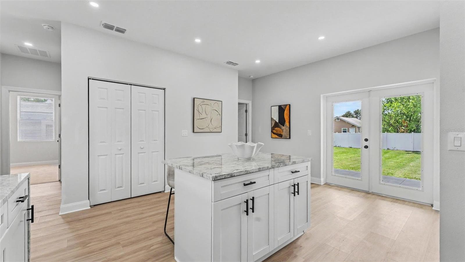 1305 PARKER STREET — photo 14 of 38