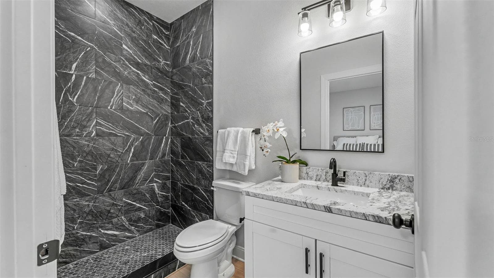 1305 PARKER STREET — photo 18 of 38