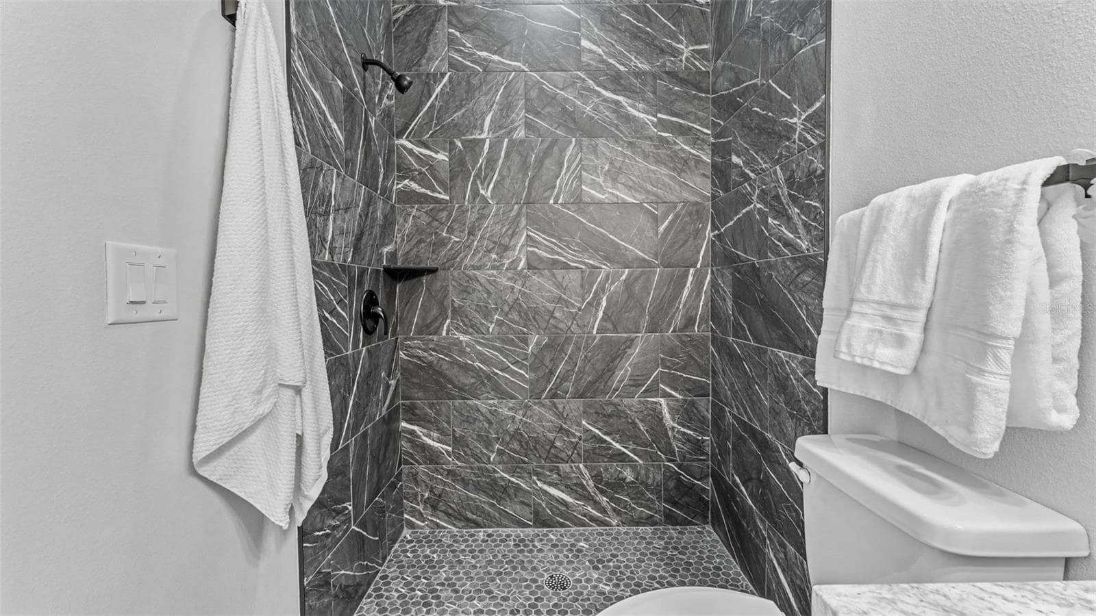 1305 PARKER STREET — photo 19 of 38