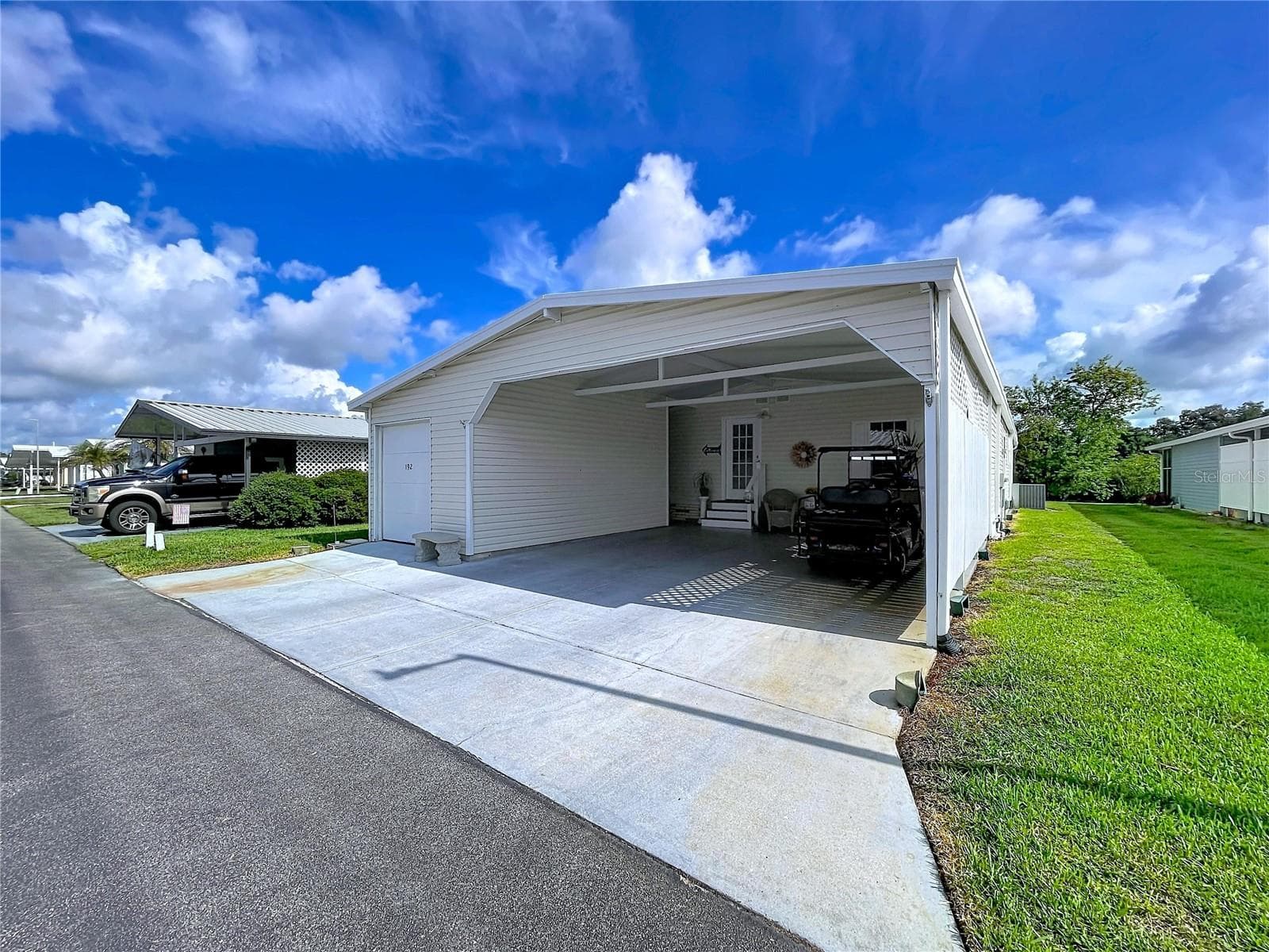 2055 FLORAL AVENUE — photo 1 of 55