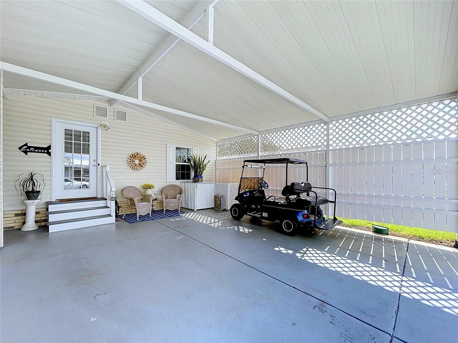 2055 FLORAL AVENUE — photo 51 of 55