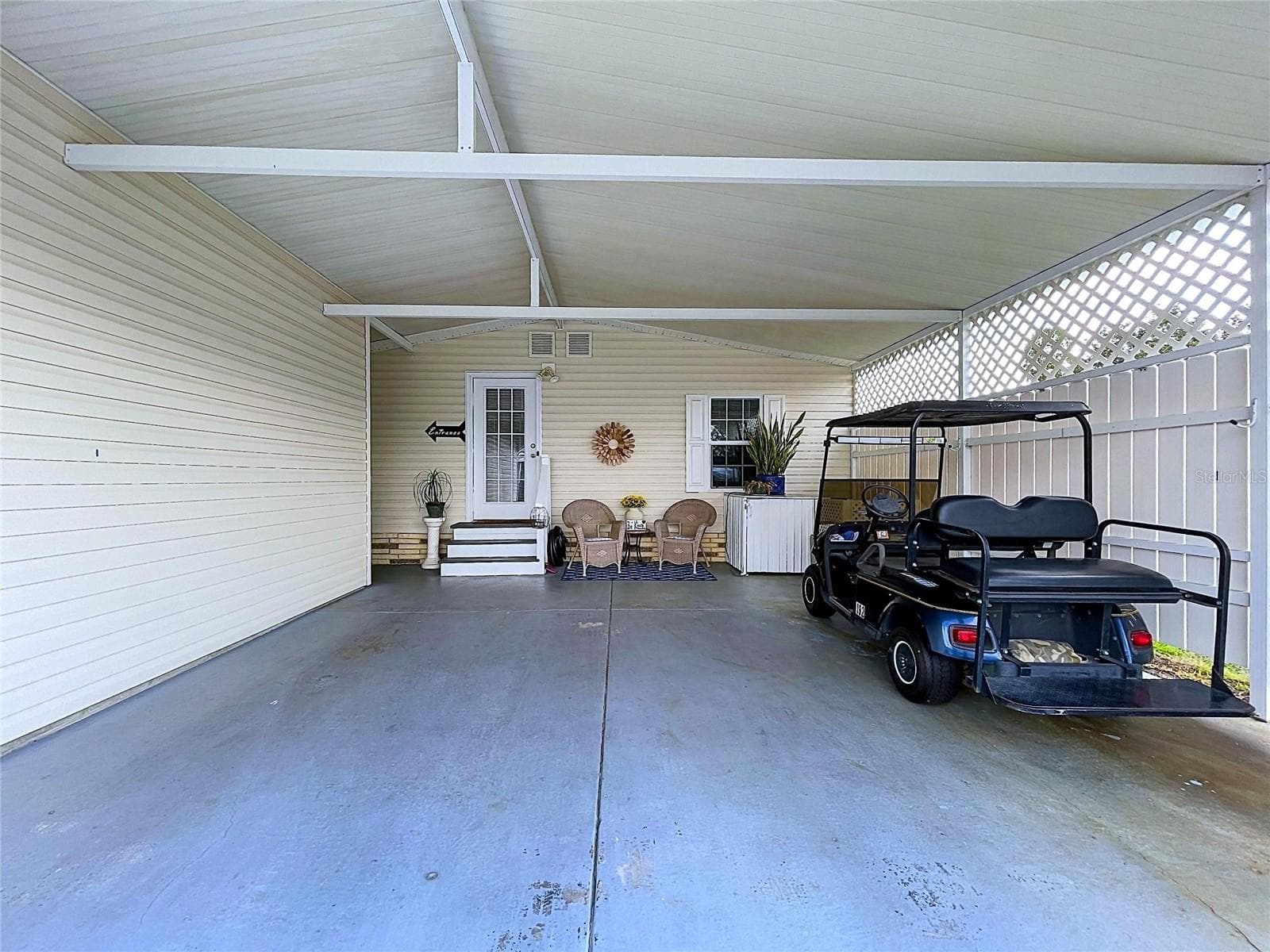 2055 FLORAL AVENUE — photo 50 of 55
