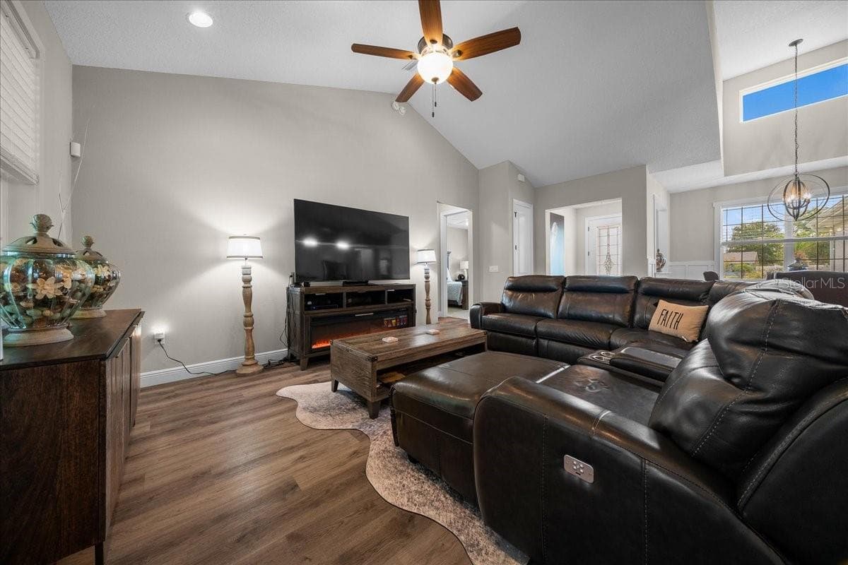 10584 53RD CIRCLE — photo 32 of 72