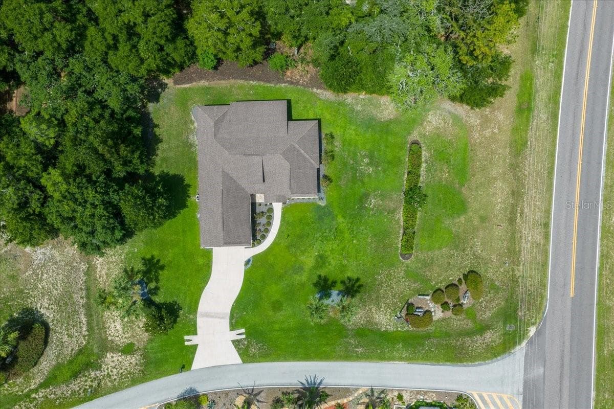 10584 53RD CIRCLE — photo 13 of 72