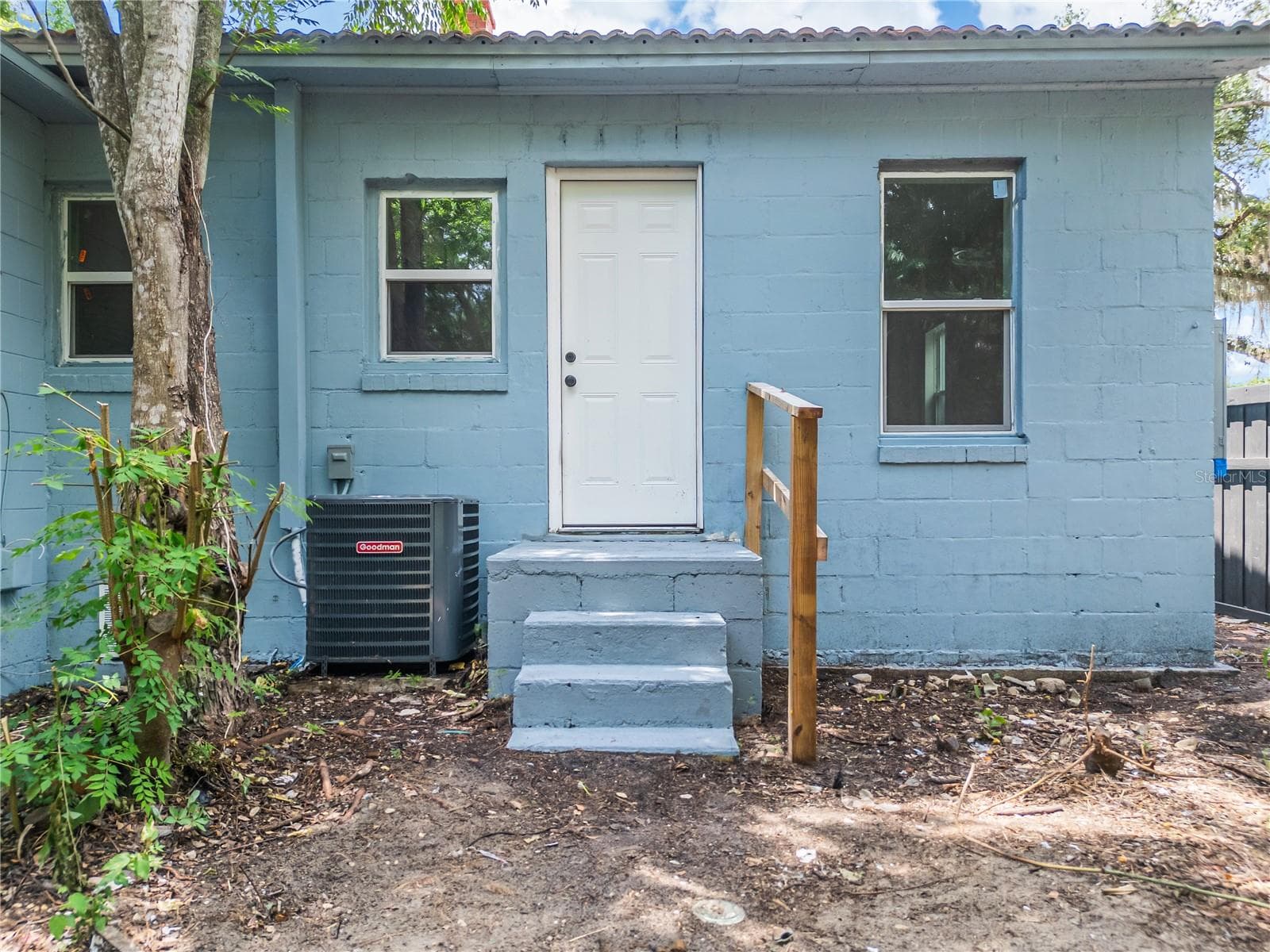 1504 LINE STREET — photo 9 of 51