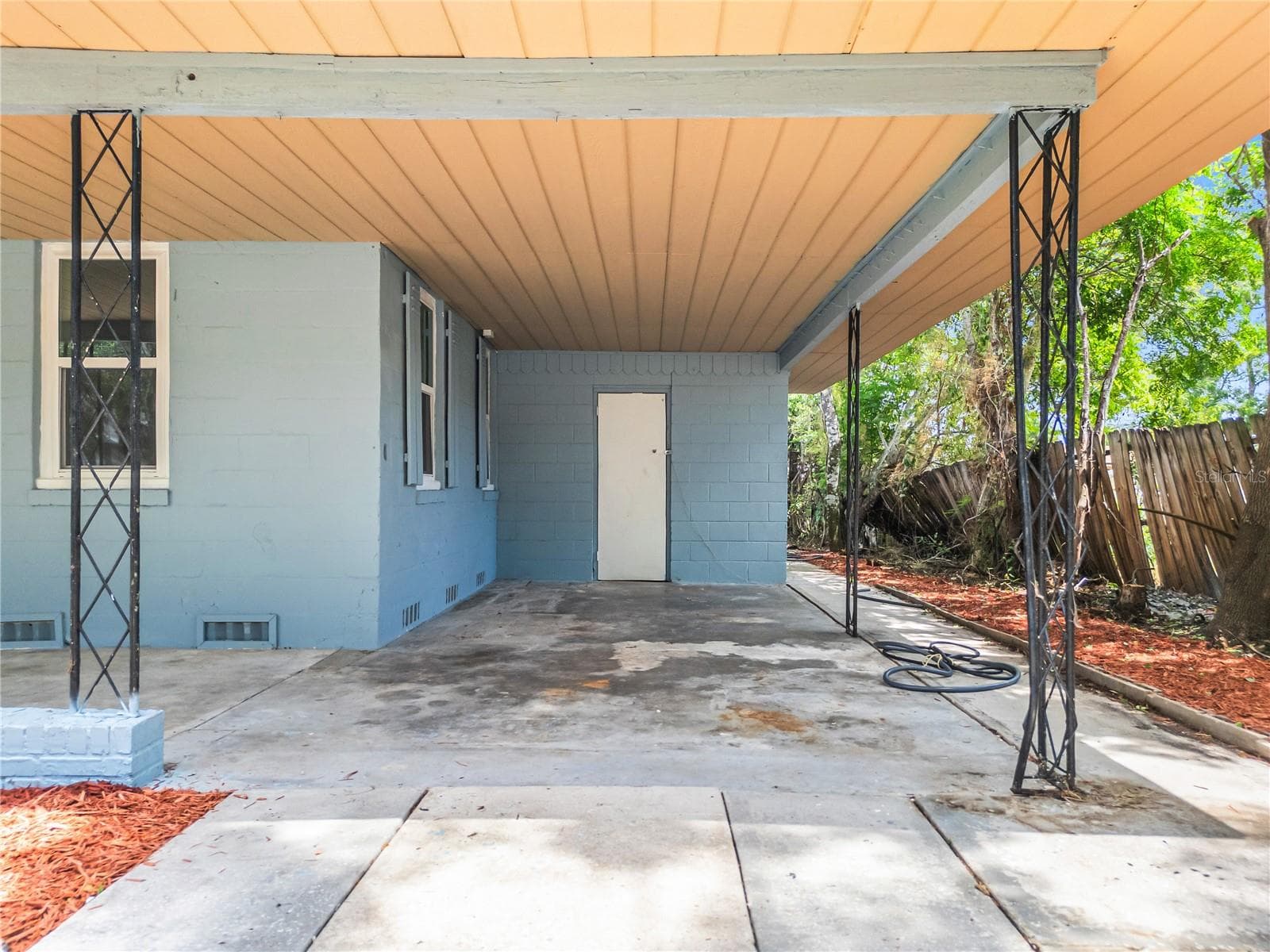 1504 LINE STREET — photo 4 of 51