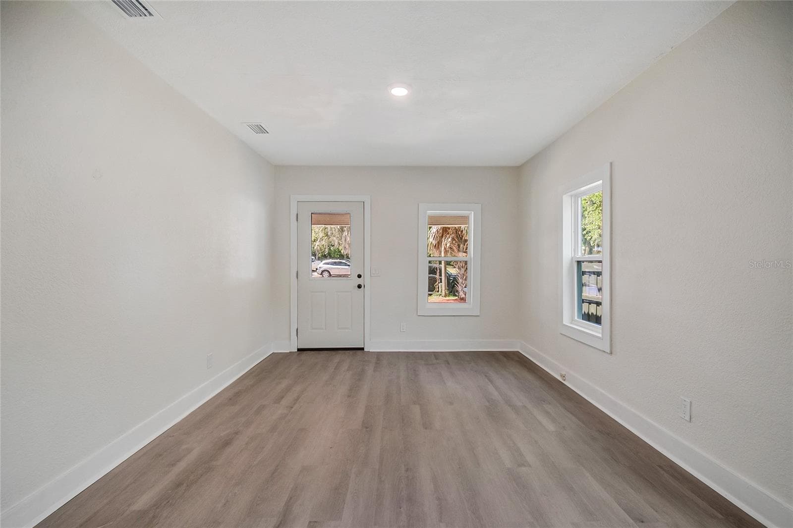 1504 LINE STREET — photo 34 of 51