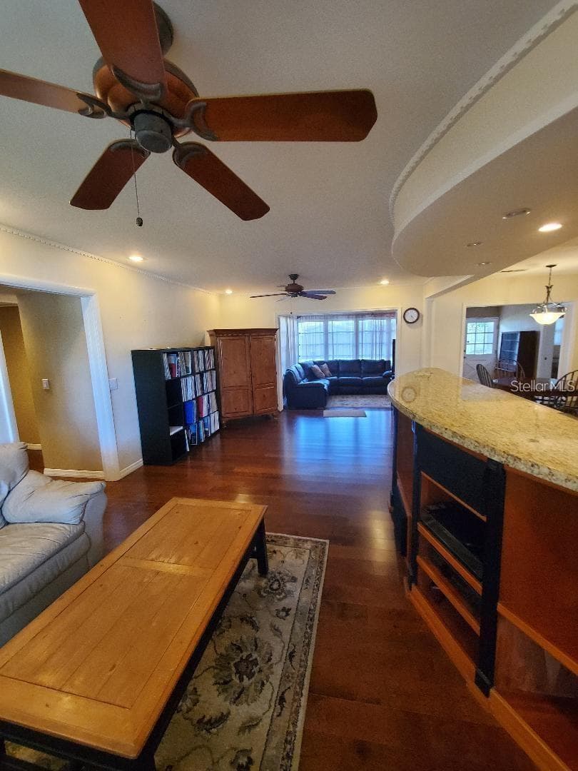 1637 WHITEWOOD DRIVE — photo 11 of 22
