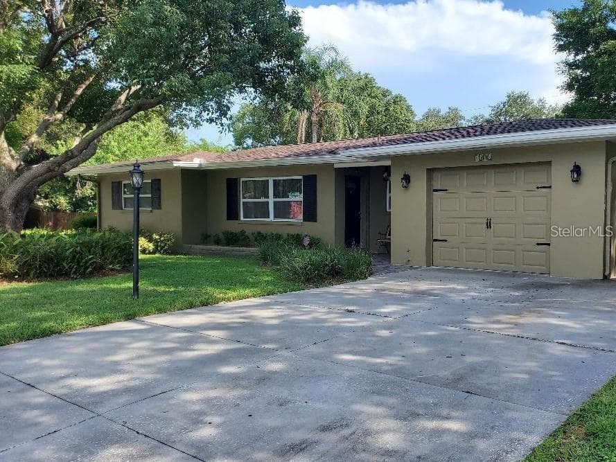 1637 WHITEWOOD DRIVE