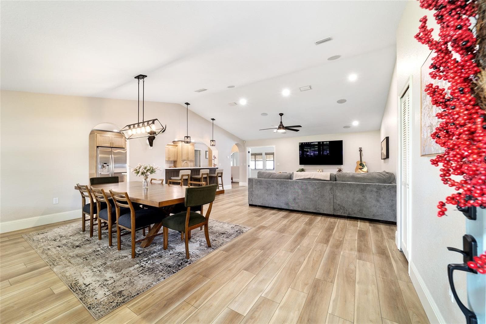 3453 25TH AVENUE — photo 8 of 48