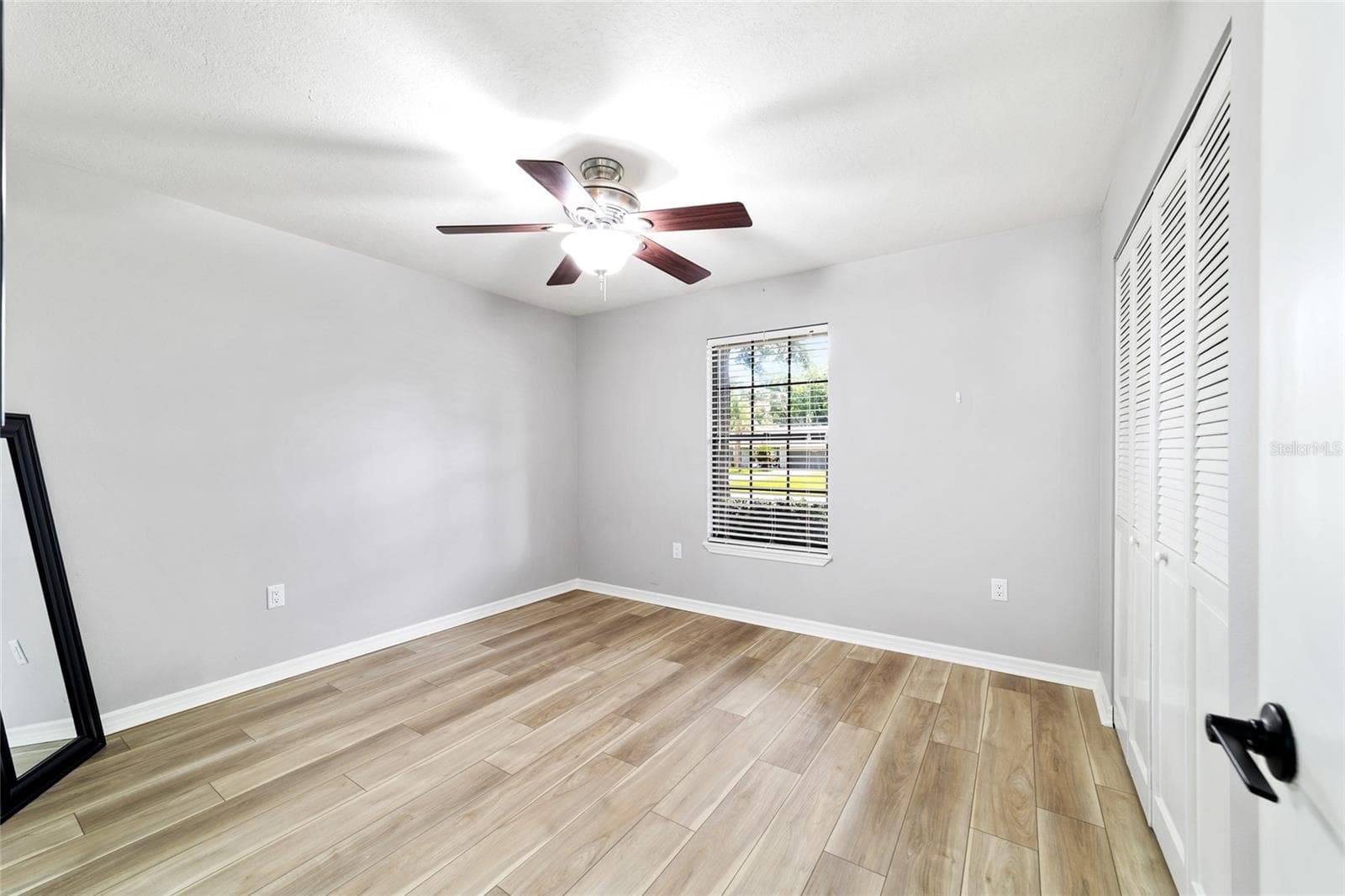 3453 25TH AVENUE — photo 32 of 48