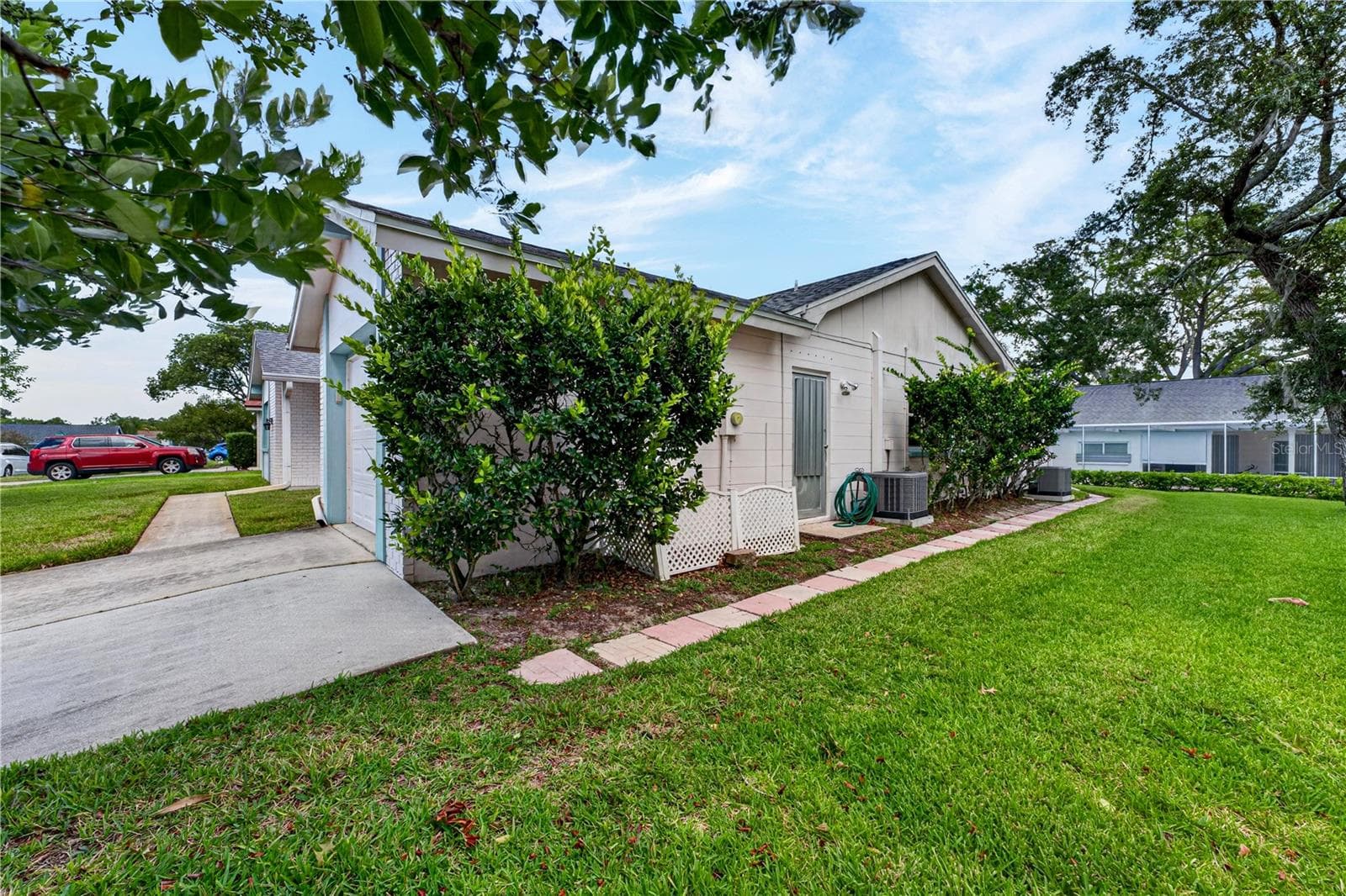 13004 SERPENTINE DRIVE — photo 8 of 53