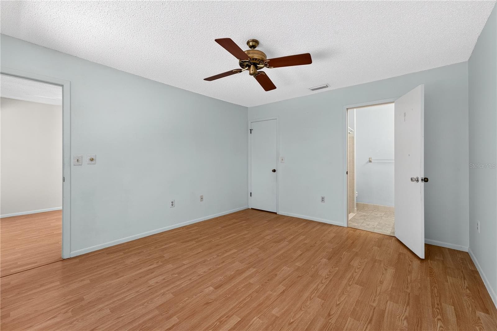 13004 SERPENTINE DRIVE — photo 36 of 53