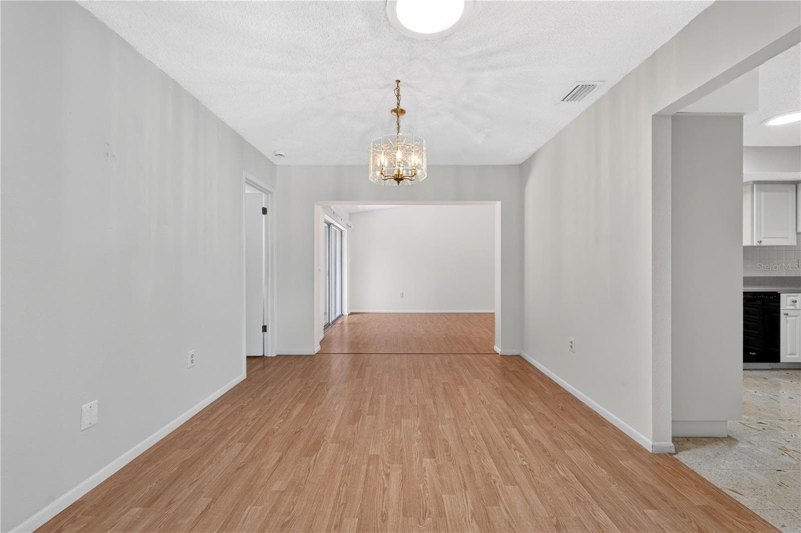 13004 SERPENTINE DRIVE — photo 21 of 53