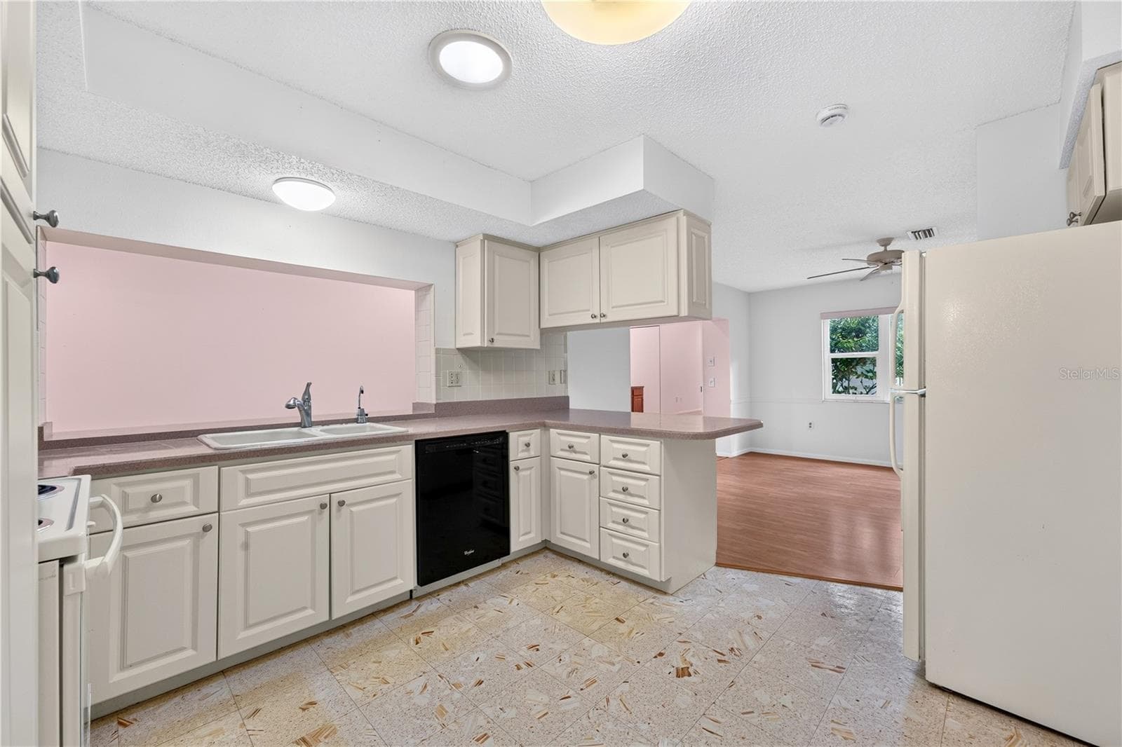 13004 SERPENTINE DRIVE — photo 33 of 53
