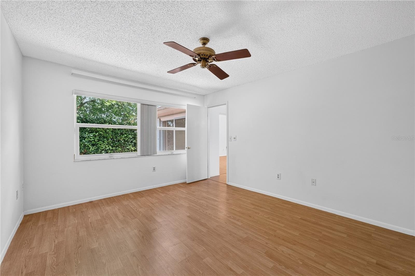 13004 SERPENTINE DRIVE — photo 37 of 53