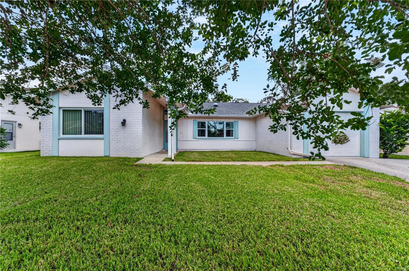 13004 SERPENTINE DRIVE — photo 7 of 53