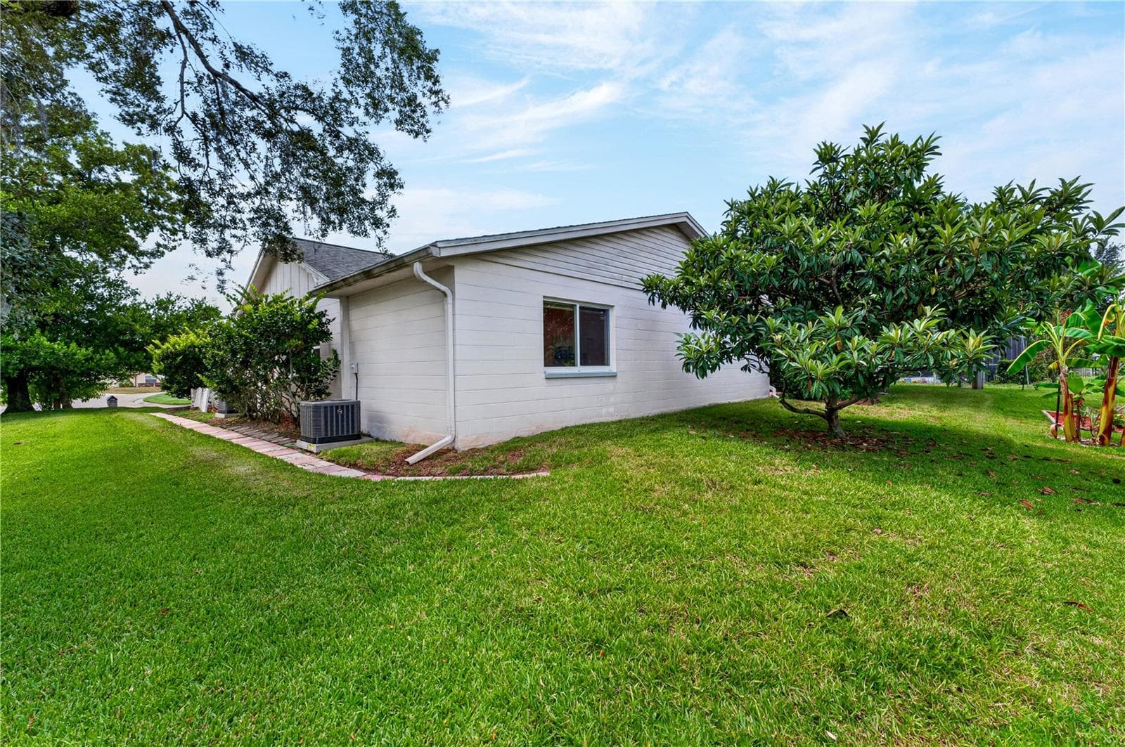 13004 SERPENTINE DRIVE — photo 9 of 53