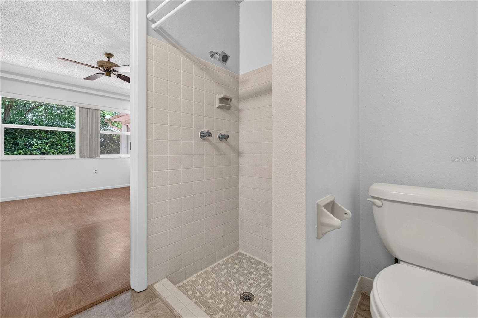 13004 SERPENTINE DRIVE — photo 39 of 53