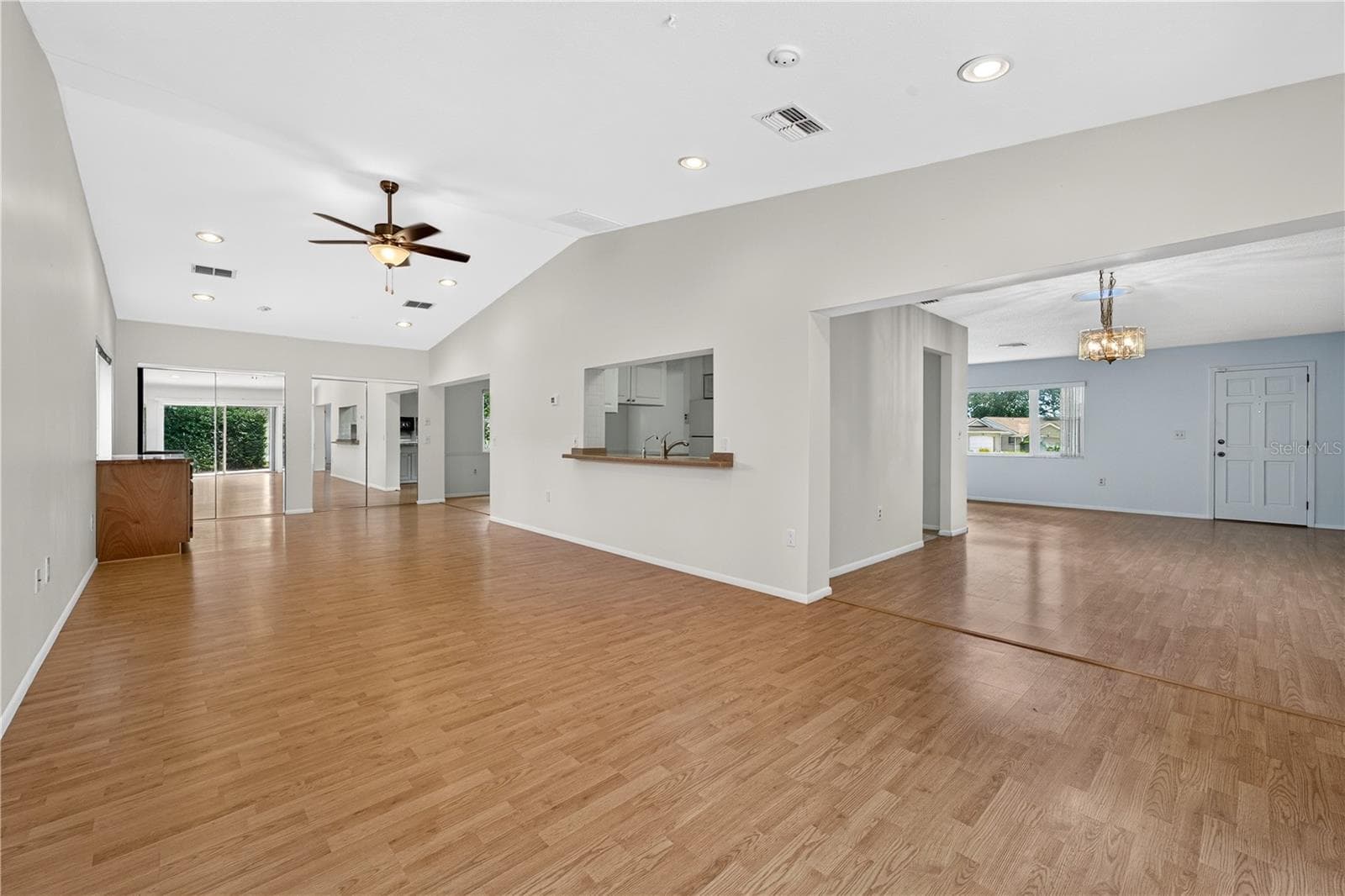 13004 SERPENTINE DRIVE — photo 24 of 53