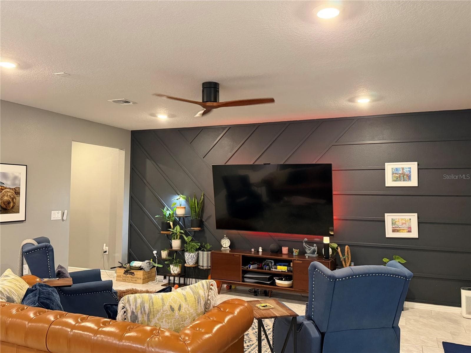9126 ROYAL RIVER CIRCLE — photo 15 of 53