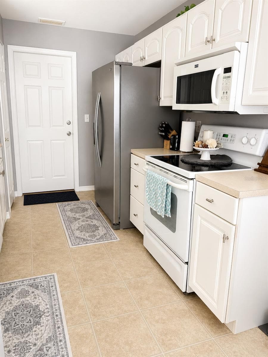 1462 ADMIRAL NIMITZ AVE — photo 12 of 33