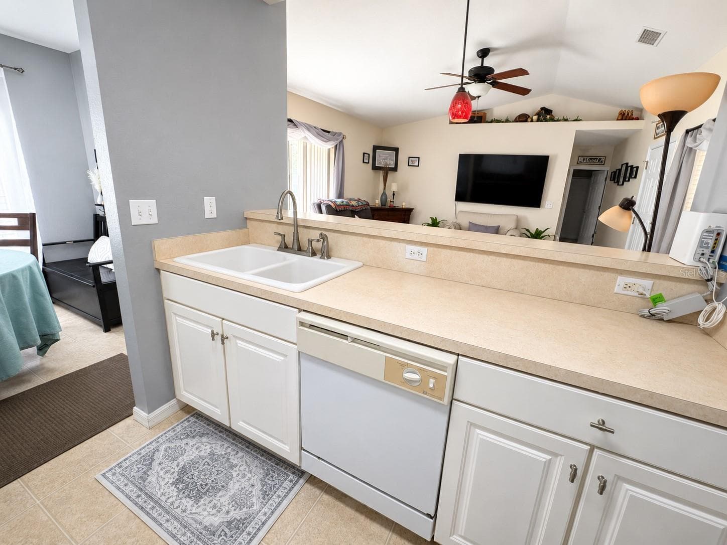 1462 ADMIRAL NIMITZ AVE — photo 10 of 33