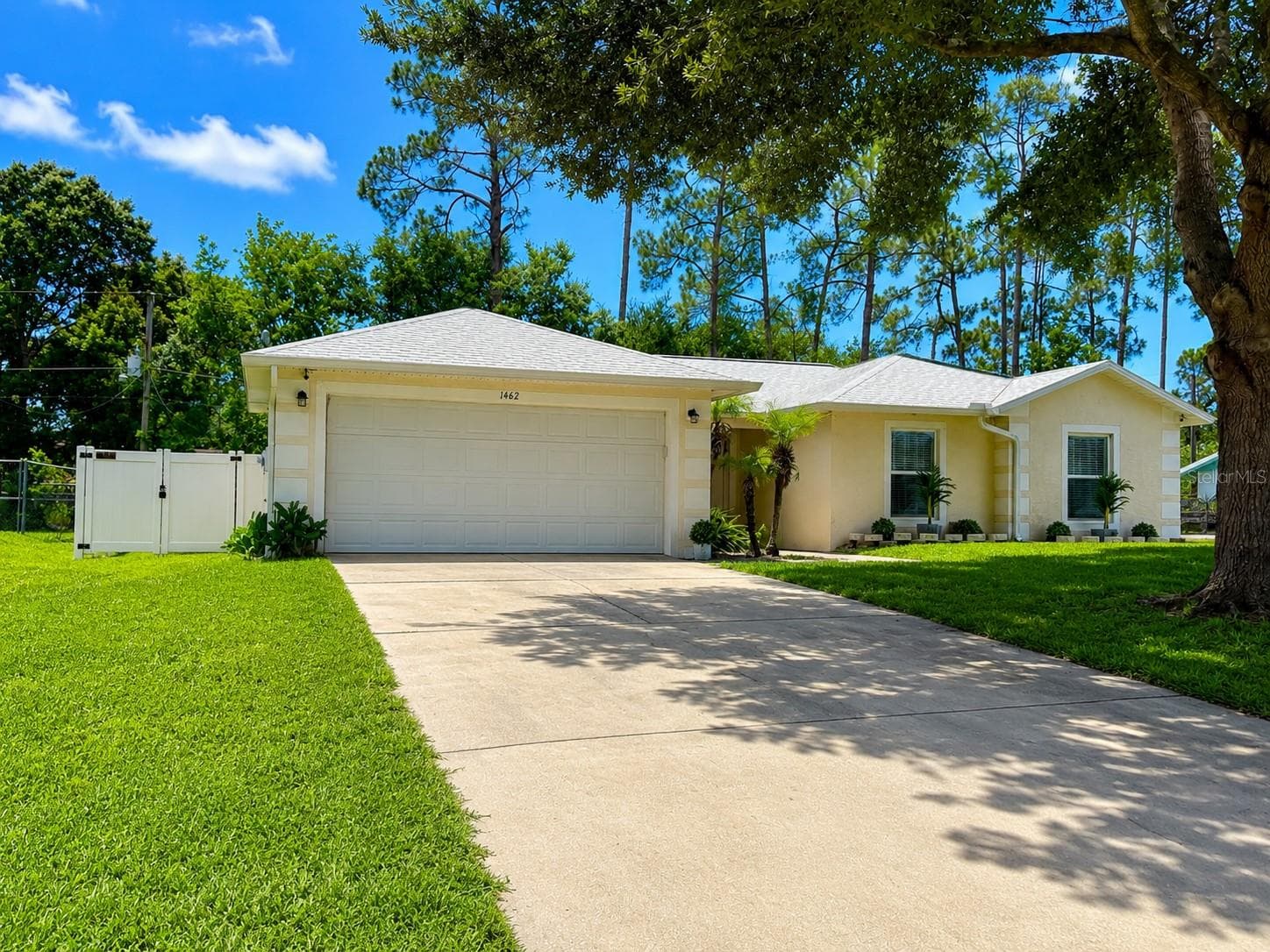1462 ADMIRAL NIMITZ AVE — photo 3 of 33